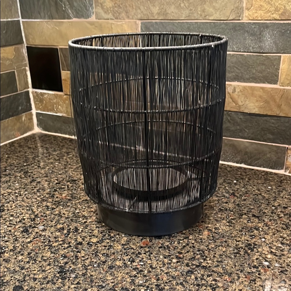 Large Black Wire Candle Holder